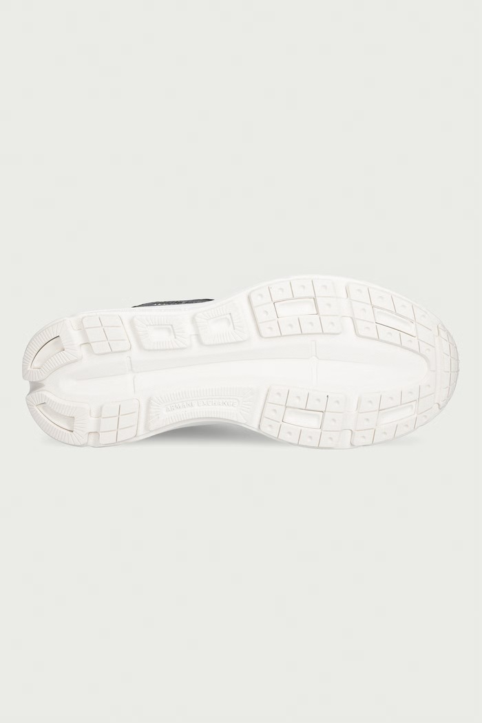 Armani Exchange za muškarce XM003622.AF29109.UC001 crna