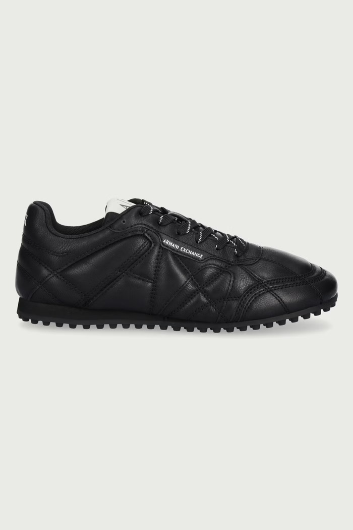 Armani Exchange Superge moške XM003620.AF27409.UC001 črna AW26