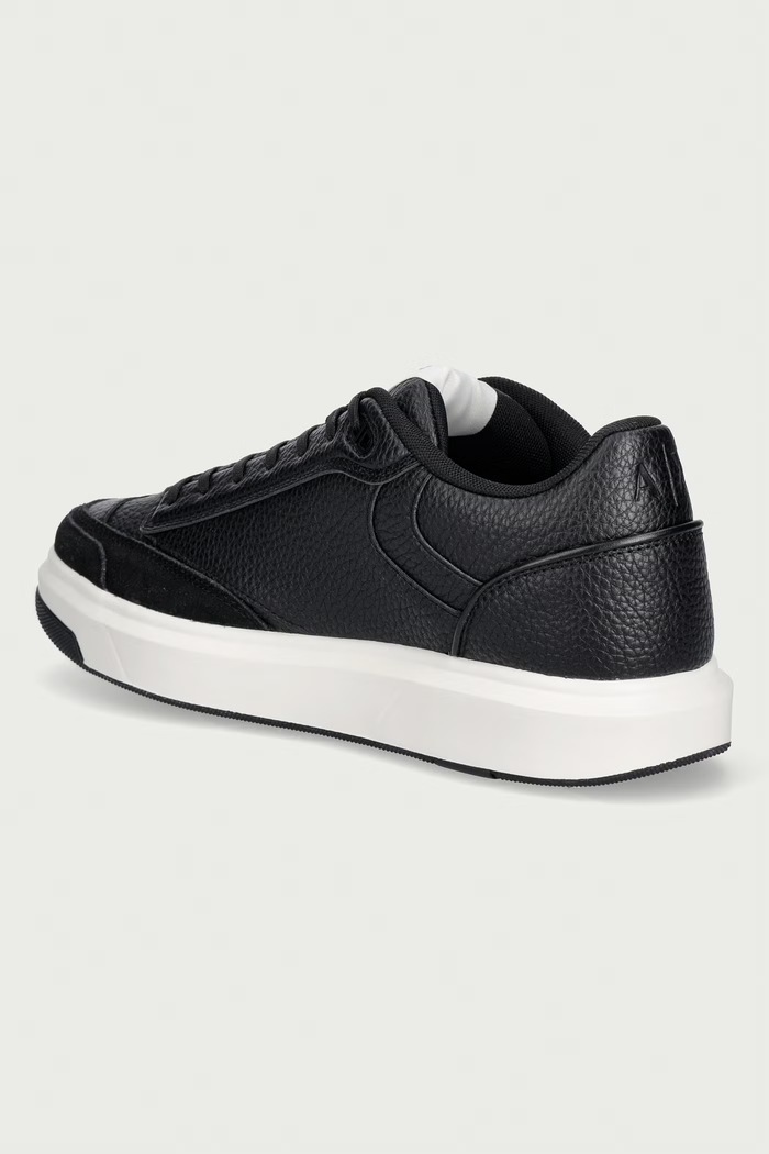 Obutev Armani Exchange superge moške XM002205.AF29507.UC001 črna