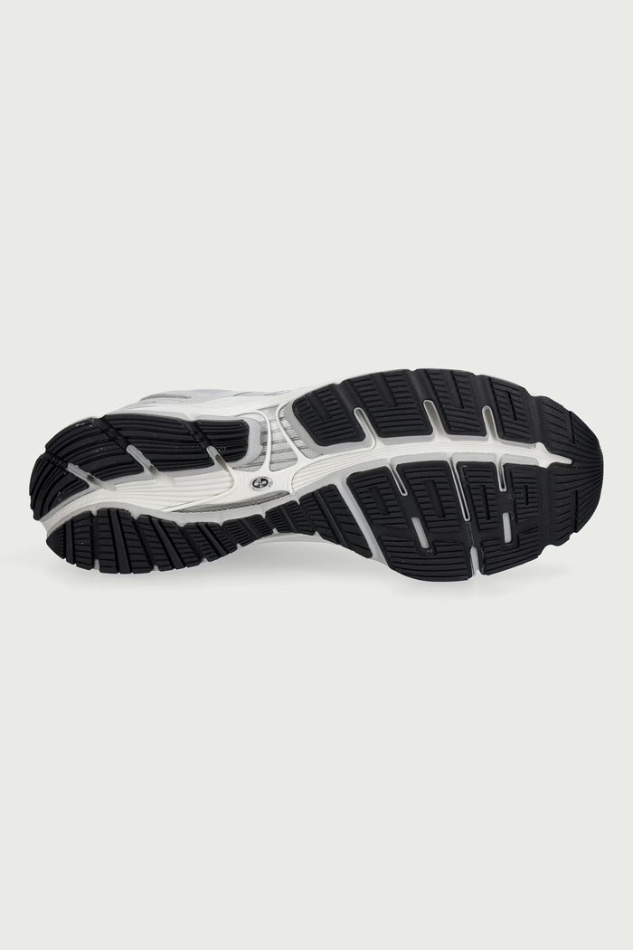 1890 sneakersy męskie New Balance szary U189045A