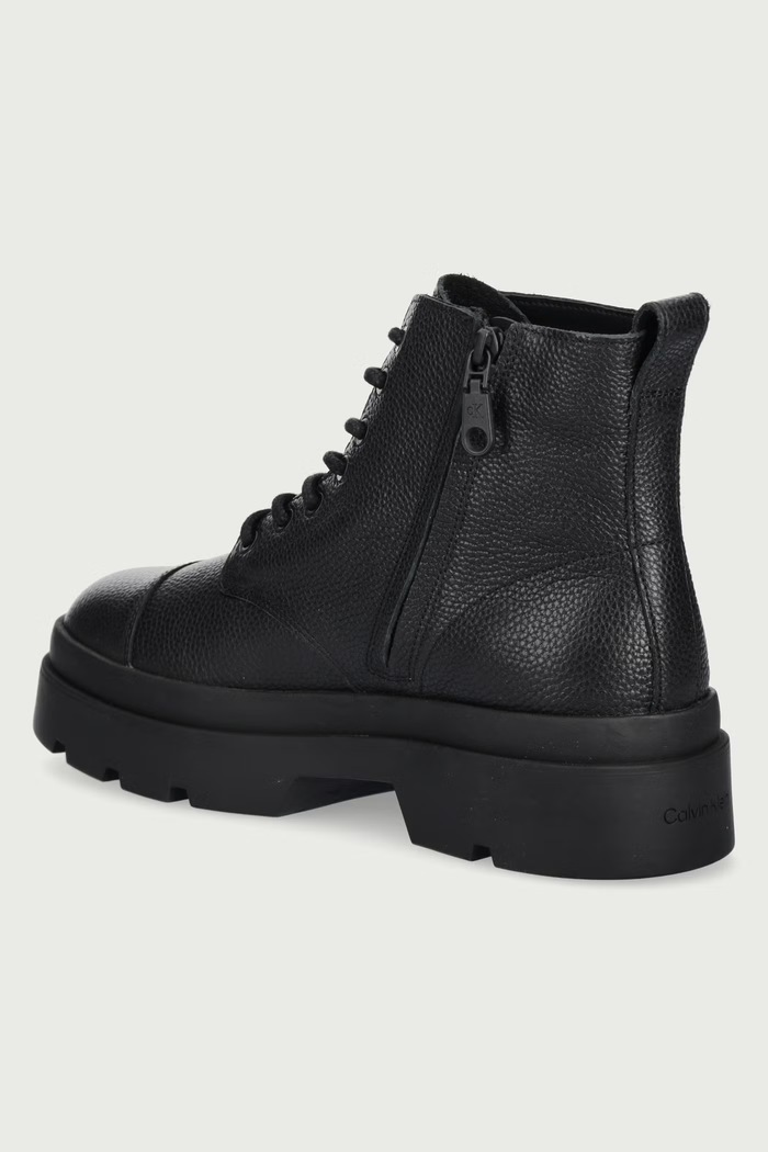 Obuća Calvin Klein Gležnjače za muškarce od kože LUGGED MID LACE UP TC TU LTH HM0HM022670GJ crna