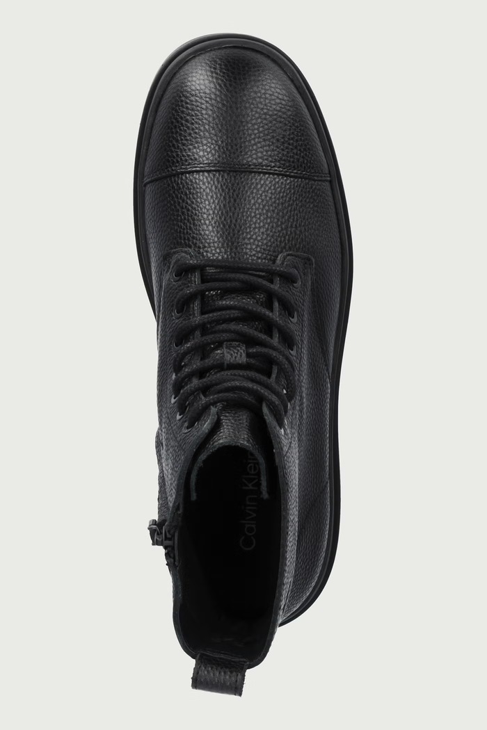Gležnjače za muškarce od kože LUGGED MID LACE UP TC TU LTH Calvin Klein HM0HM022670GJ crna