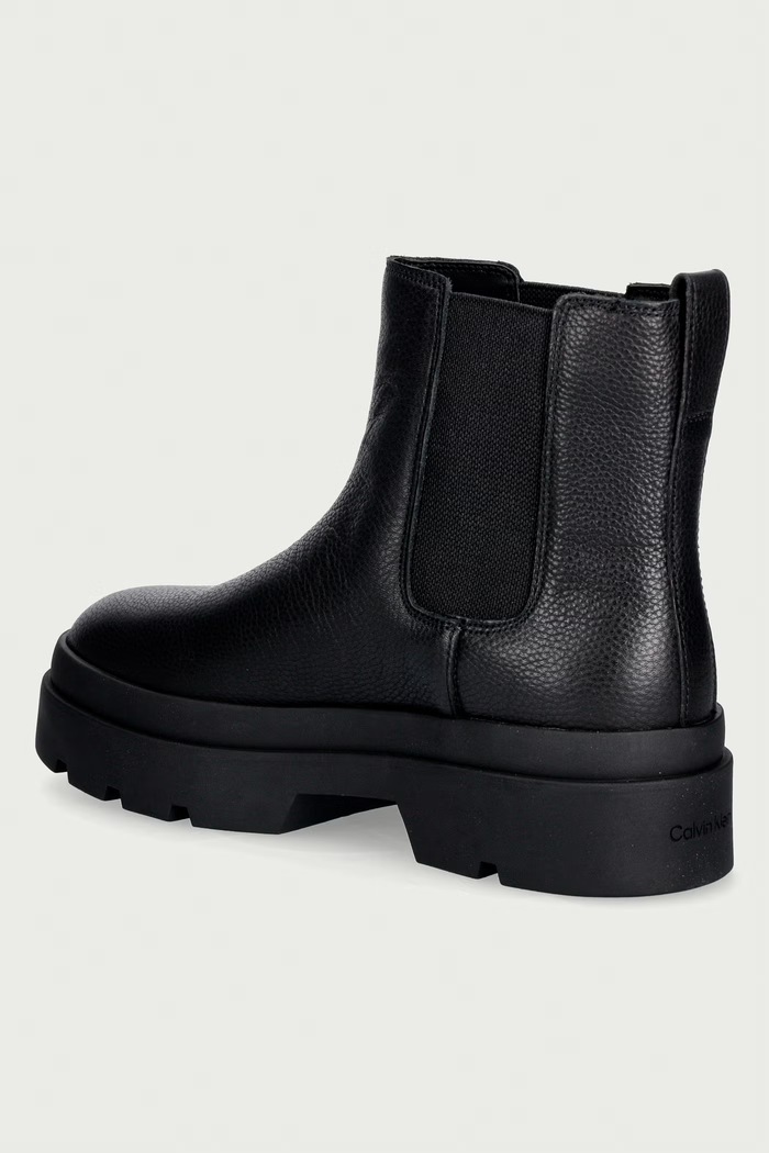 Обувки Calvin Klein Боти челси мъжки LUGGED CHELSEA BOOT TU LTH HM0HM022650GJ черен