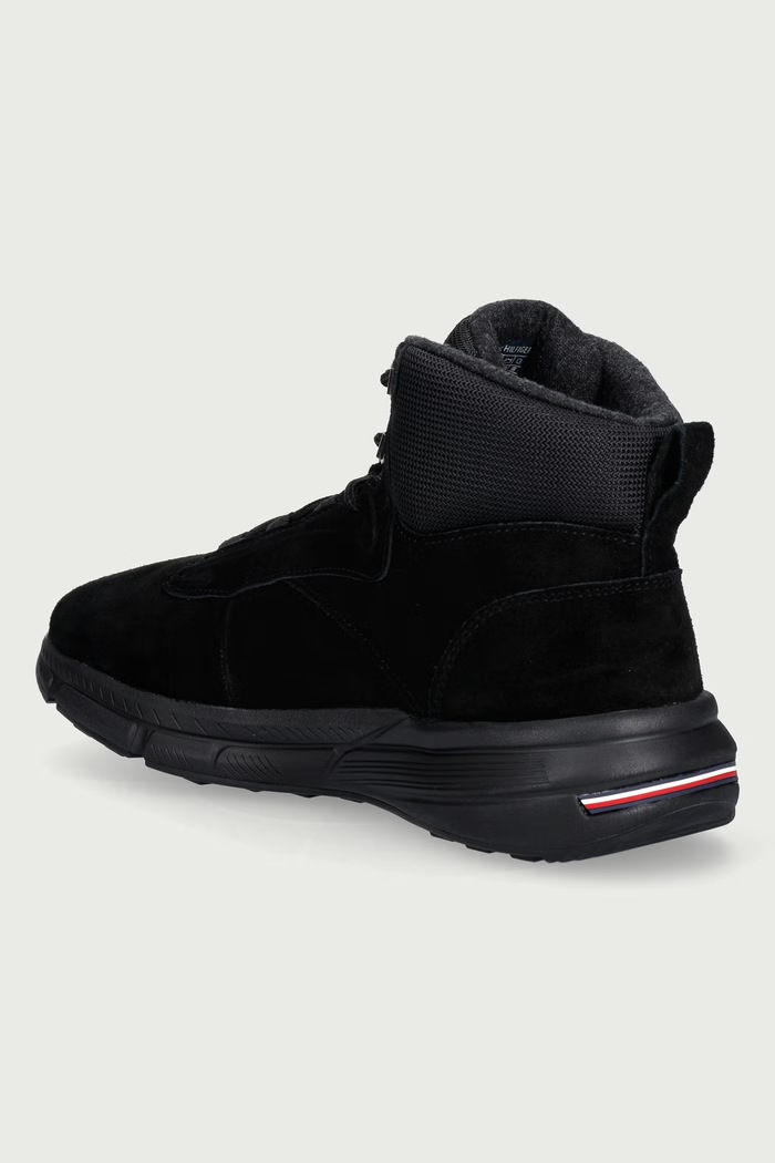 Obuv Tommy Hilfiger Topánky pánske semišové SDE WARM HYBRID CHUKKA FM0FM06085 čierna