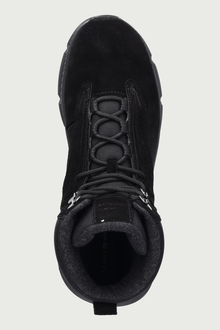 Topánky pánske semišové SDE WARM HYBRID CHUKKA Tommy Hilfiger FM0FM06085 čierna