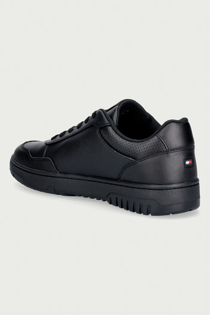 Obuv Tommy Hilfiger TH BASKET CORE LEATHER sneakers pánske FM0FM05927 čierna
