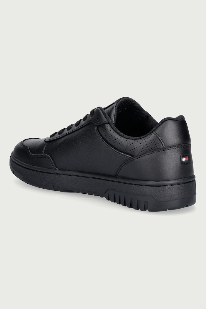 Obuv Tommy Hilfiger TH BASKET CORE LEATHER sneakers pánske FM0FM05927 čierna