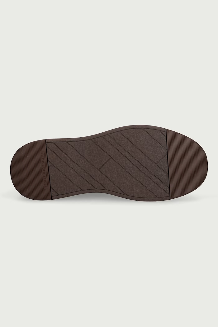 Topánky pánske semišové COMFORT SUEDE CHUKKA Tommy Hilfiger hnedá FM0FM06074
