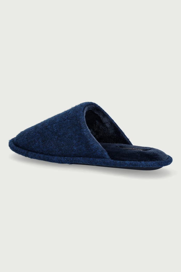 Obuwie Tommy Hilfiger Kapcie męskie HERRINGBONE HOUSE SHOE FM0FM06018 granatowy