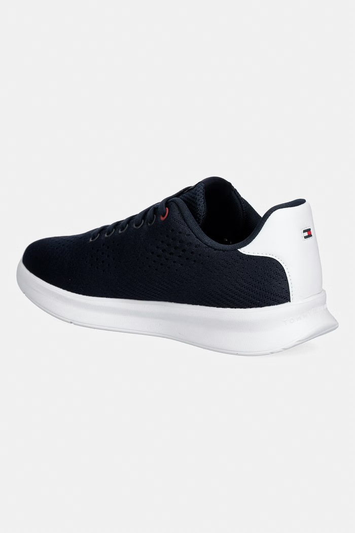 Obutev Tommy Hilfiger LIGHTWEIGHT RUNNER KNIT superge moške FM0FM05909 mornarsko modra