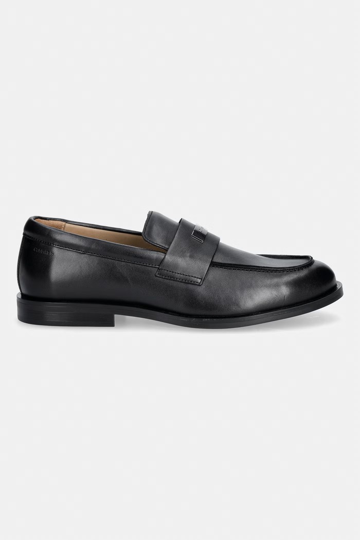 Calvin Klein mokasíny pánske kožené ESS RUBBER LOAFER HW PLAQ VA LTH HM0HM02177.0GJ čierna AW26