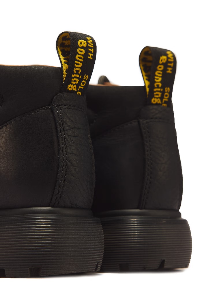Dr. Martens Wayborne Boot dress shoes leather DM43252001