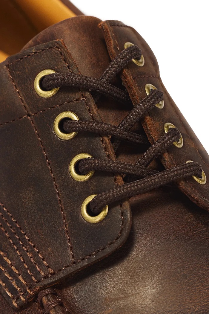Półbuty skórzane Lowell Dr. Martens brązowy DM43348200
