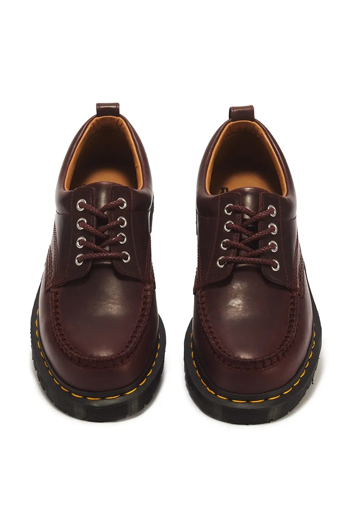 Mokasyny skórzane Lowell Dr. Martens DM43321200 brązowy