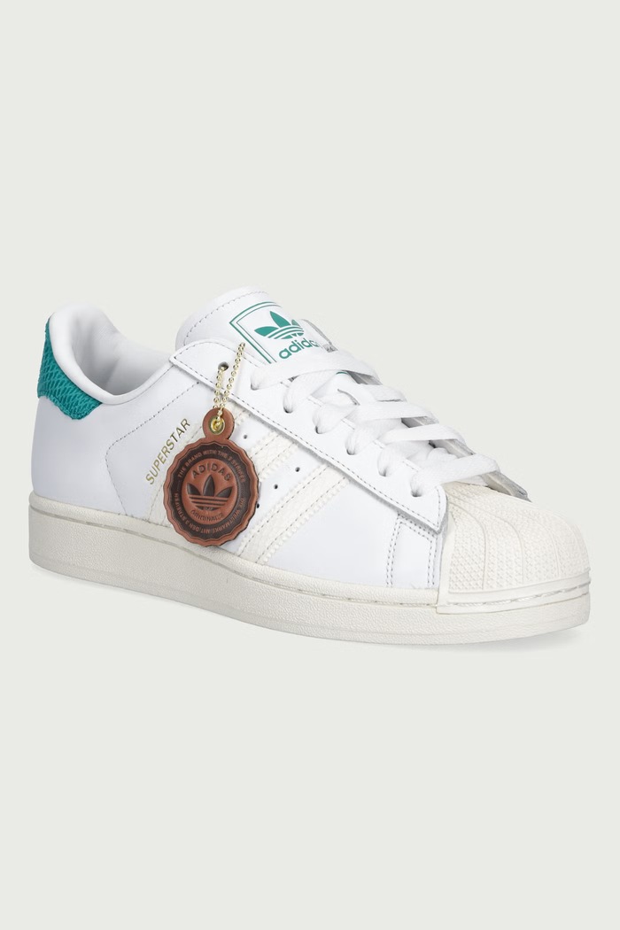 adidas Originals Superstar II Liverpool sneakersy biały LB5478