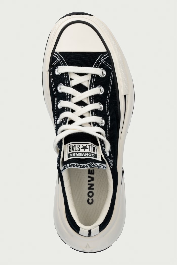 Run Star Crush OX plimsolls Low on a platform Converse A18465C black