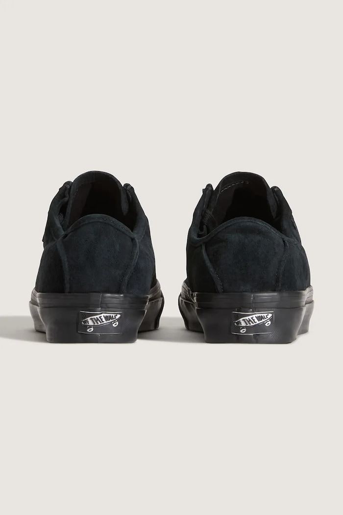 Obuv Vans LX SF Moc Low tenisky semišové VN000Z3XBKA1 čierna