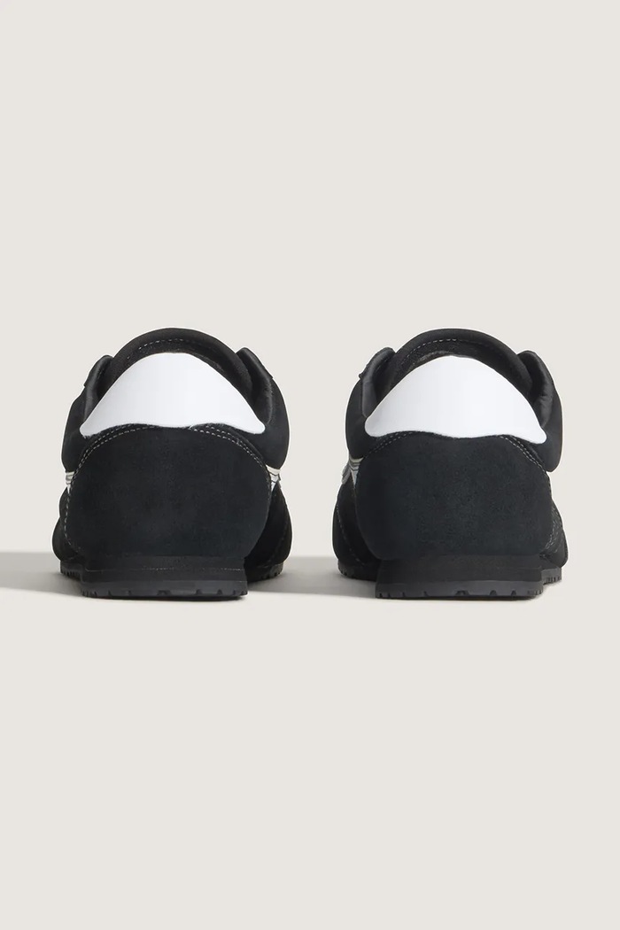 Παπούτσια Vans Super Lowpro sneakers σουέτ VN000Z2ZBA21 μαύρο
