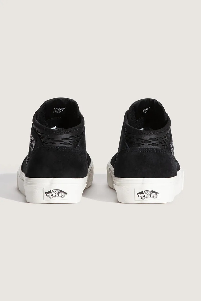 Obuv Vans Half Cab Decon tramky semišové VN000EKMBLA1 čierna