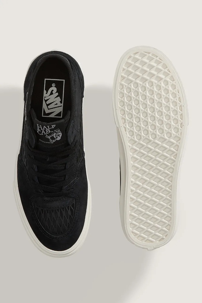 Half Cab Decon tramky semišové Vans VN000EKMBLA1 čierna