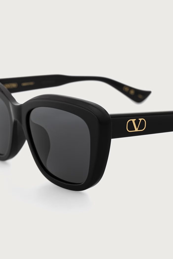 Akcesoria Valentino Eyewear Okulary przeciwsłoneczne kocie oczy damskie VG0058SA czarny