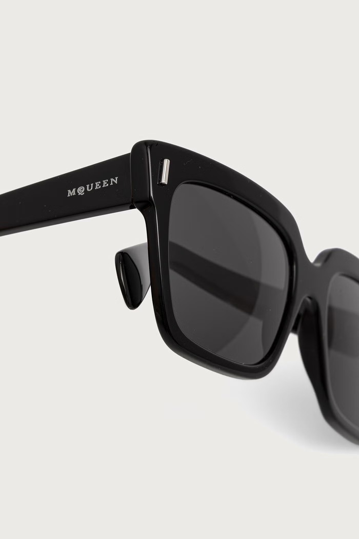 Akcesoria Alexander McQueen Okulary przeciwsłoneczne damskie AM0583S czarny
