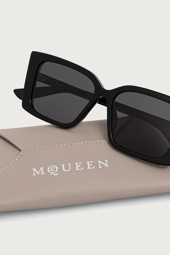 Okulary przeciwsłoneczne damskie Alexander McQueen AM0578S czarny