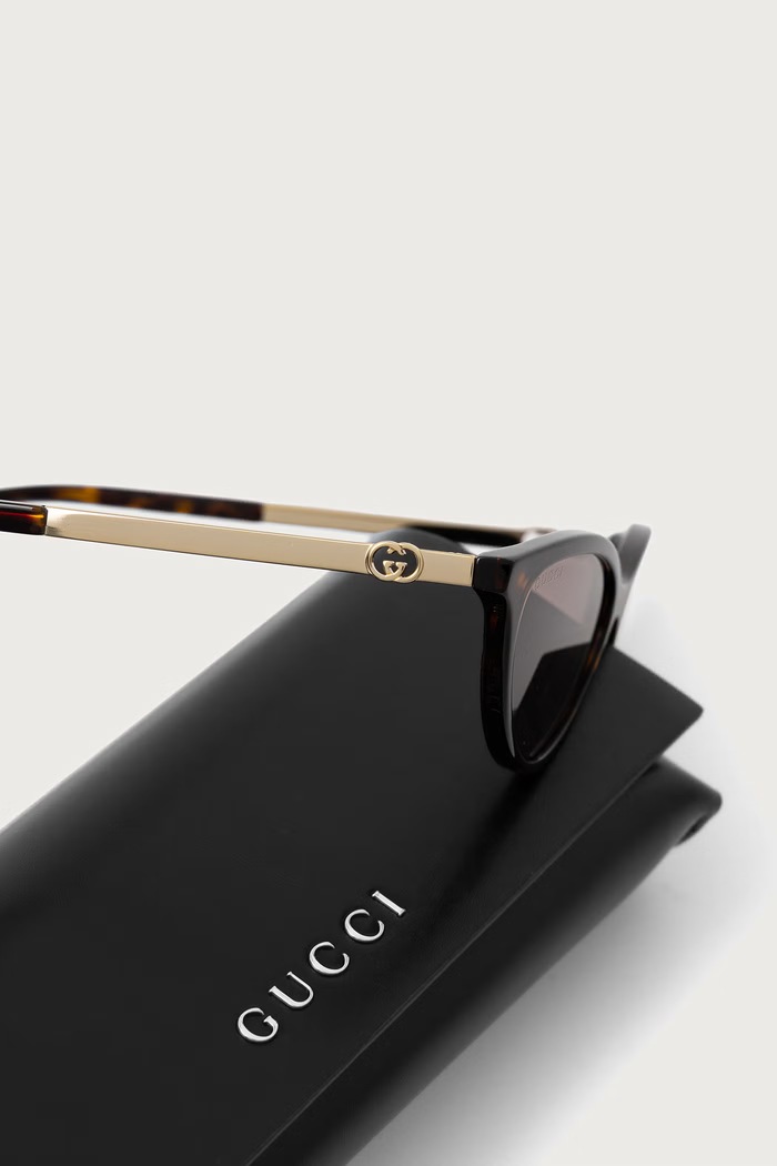 Okulary przeciwsłoneczne damskie Gucci GG2211S brązowy