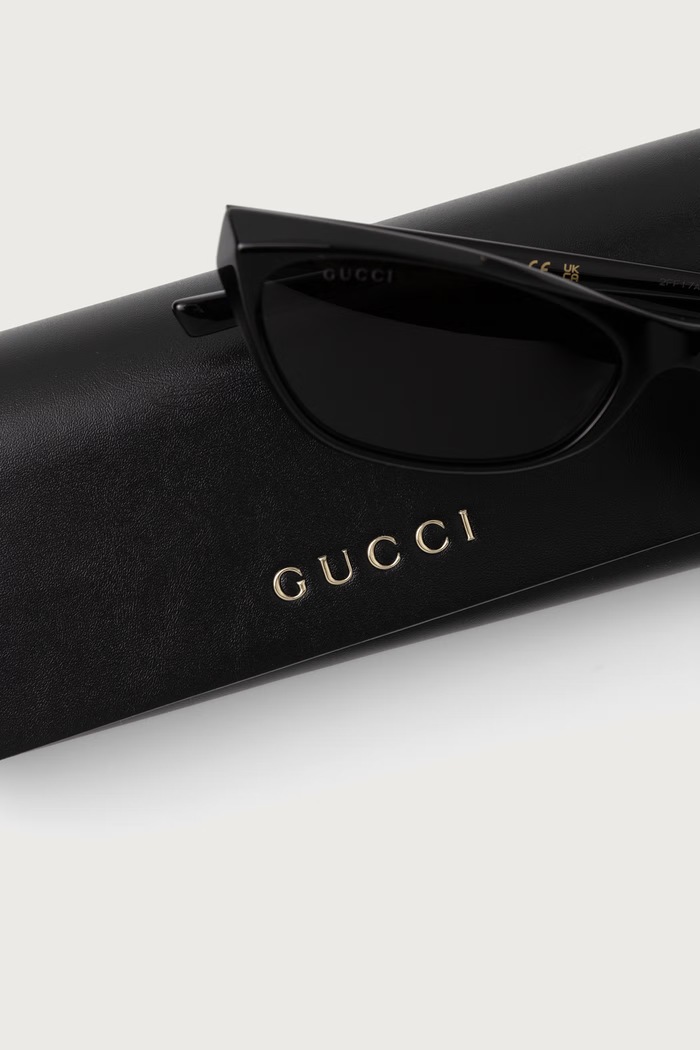 Akcesoria Gucci Okulary przeciwsłoneczne kocie oczy damskie GG2203S czarny