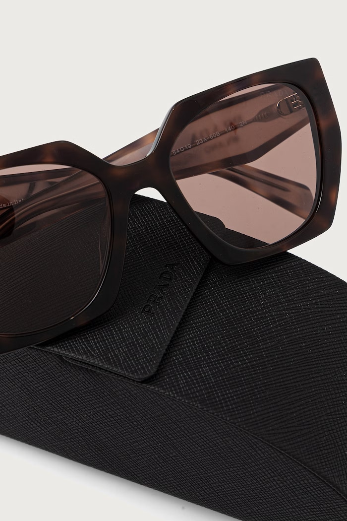 Accesorii Prada Ochelari de soare pentru femei 0PR.15WS maro