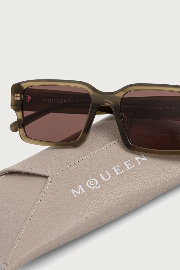 Okulary przeciwsłoneczne kwadratowe męskie Alexander McQueen AM0579S brązowy