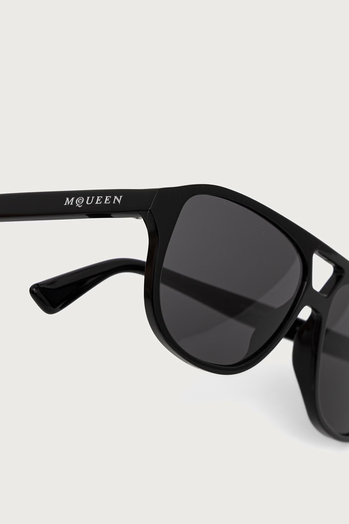 Akcesoria Alexander McQueen Okulary przeciwsłoneczne pilotki męskie AM0573S czarny