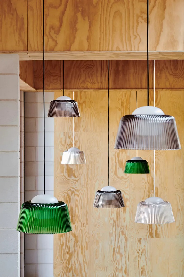 HAY lampa wisząca ze szkła 12,3 x 24,5 cm AE059.C591.AN10 czarny