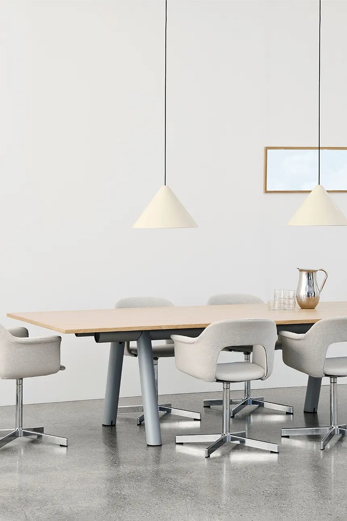 HAY lampa wisząca z aluminium 16 x 26 cm AE386.D409.AN54 beżowy AW26