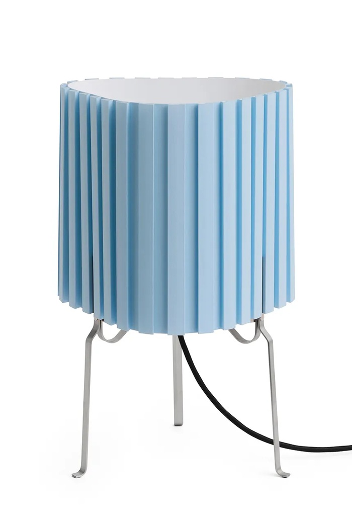 HAY lampa stołowa z materiału tekstylnego 37 x 24 cm niebieski AF810.F647.AV47