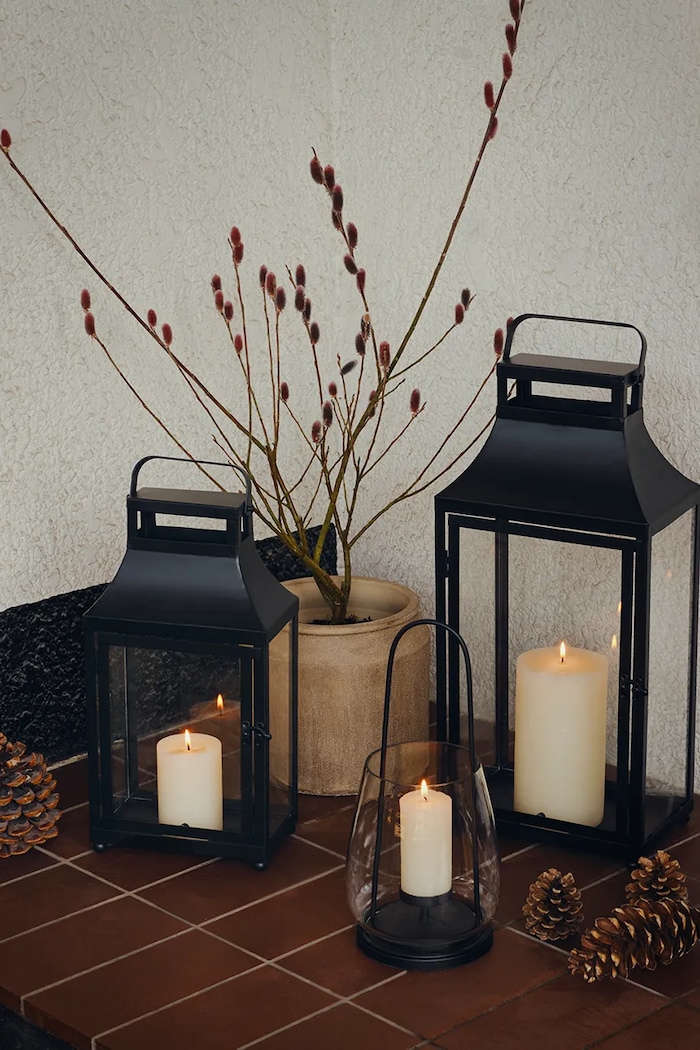 Lifestyle Broste Copenhagen Lampion dekoracyjny ze szkła 13,5 x 33 cm 77510015 czarny