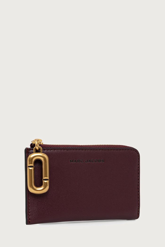 MARC JACOBS Portfel damski skórzany TOP ZIP MULTI WALLET 2P6SMP018S01 bordowy AW26
