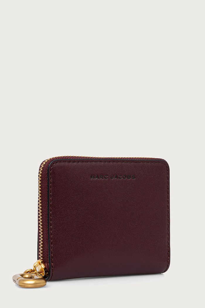 MARC JACOBS Portfel damski skórzany SLIM COMPACT WALLET 2P6SMP017S01 bordowy AW26