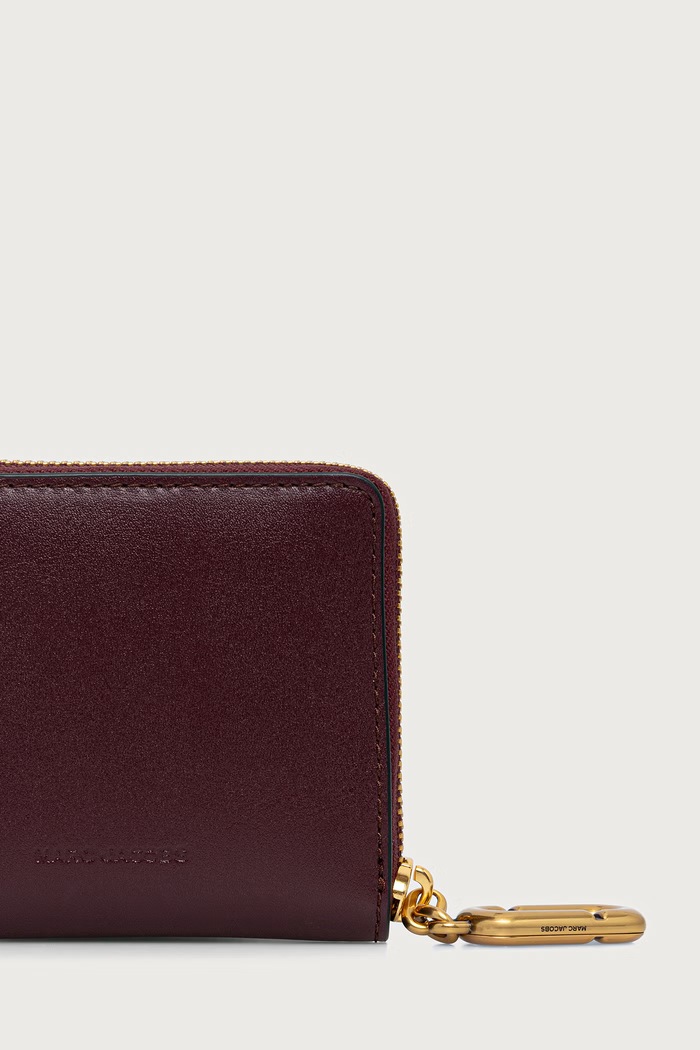 Akcesoria MARC JACOBS Portfel damski skórzany SLIM COMPACT WALLET 2P6SMP017S01 bordowy