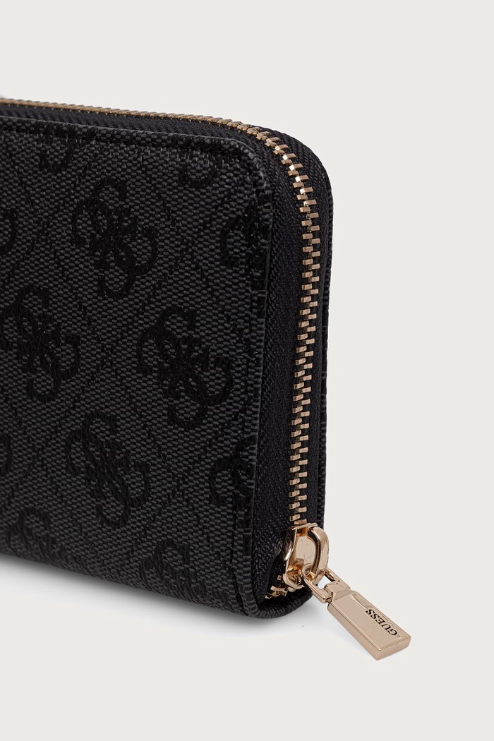 Guess portfel damski z imitacji skóry YVONNE SWSG23.78140 szary AW26