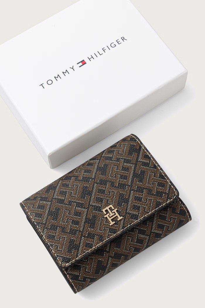 Tommy Hilfiger novčanik za žene smeđa AW0AW18998