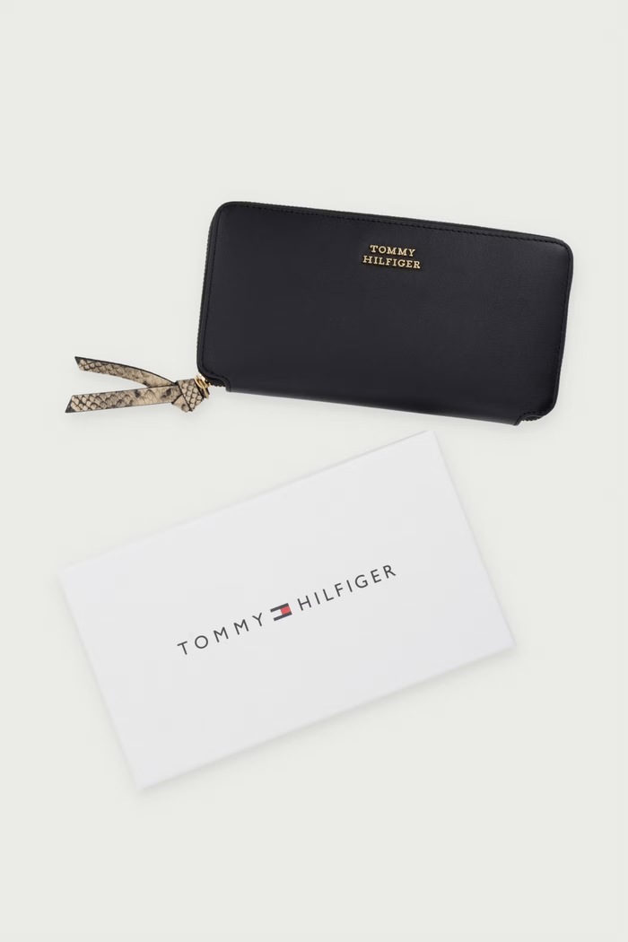 Tommy Hilfiger novčanik za žene kožni AW0AW18941 crna