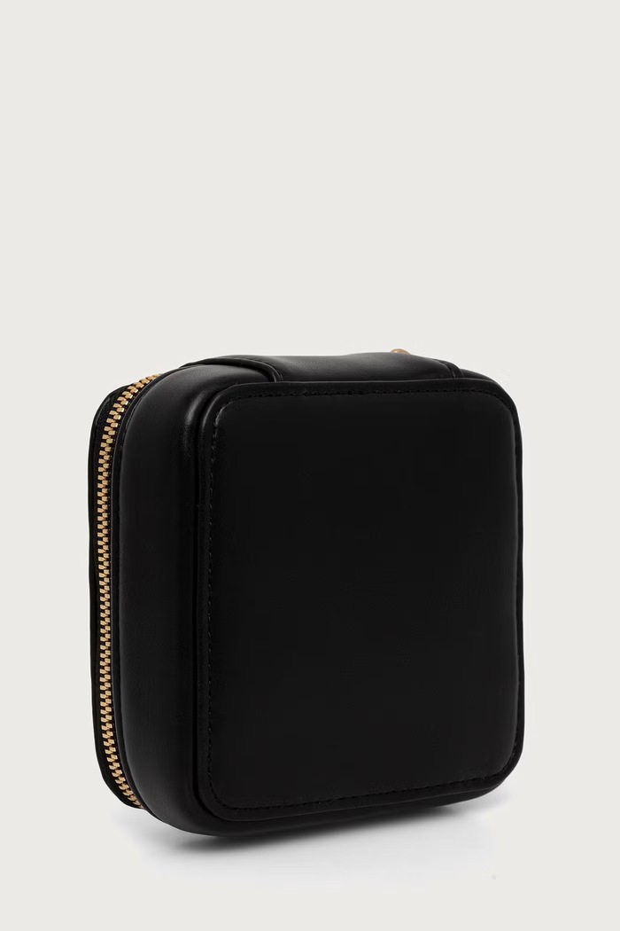 Dodaci Calvin Klein etui za nakit za žene od imitacije kože LV04F3705G crna