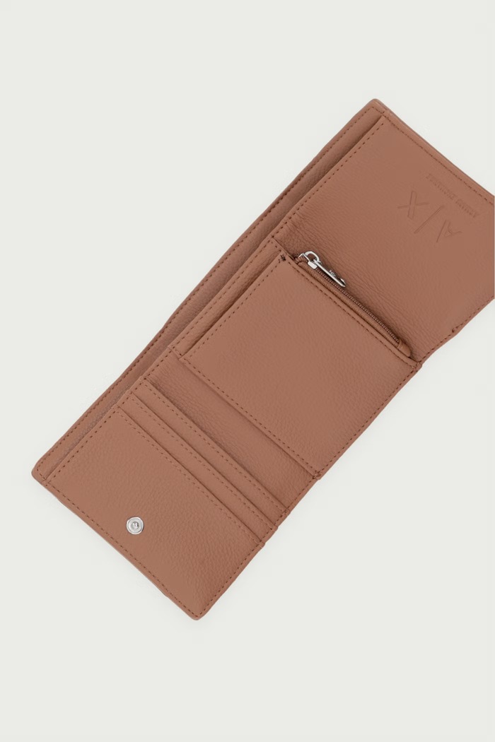 Akcesoria Armani Exchange Portfel damski z imitacji skóry XW002819.AF26578 beżowy