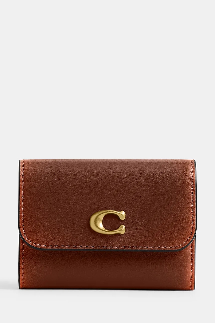 Coach etui na paszport damskie skórzane Essential Card Holder Wallet brązowy CFG62