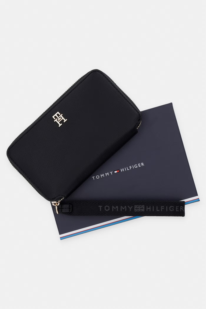 Tommy Hilfiger portfel damski z imitacji skóry AW0AW18699 czarny