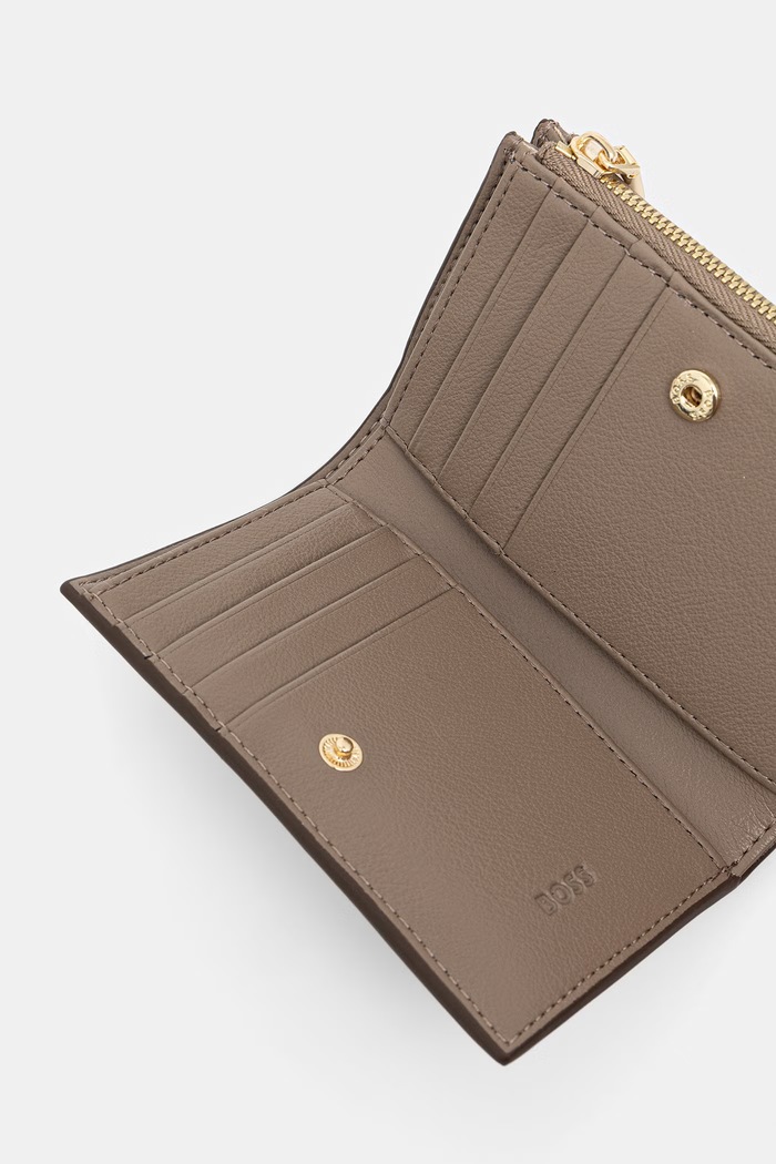 Akcesoria BOSS portfel damski z imitacji skóry Sandy New SM Wallet 50567620 beżowy