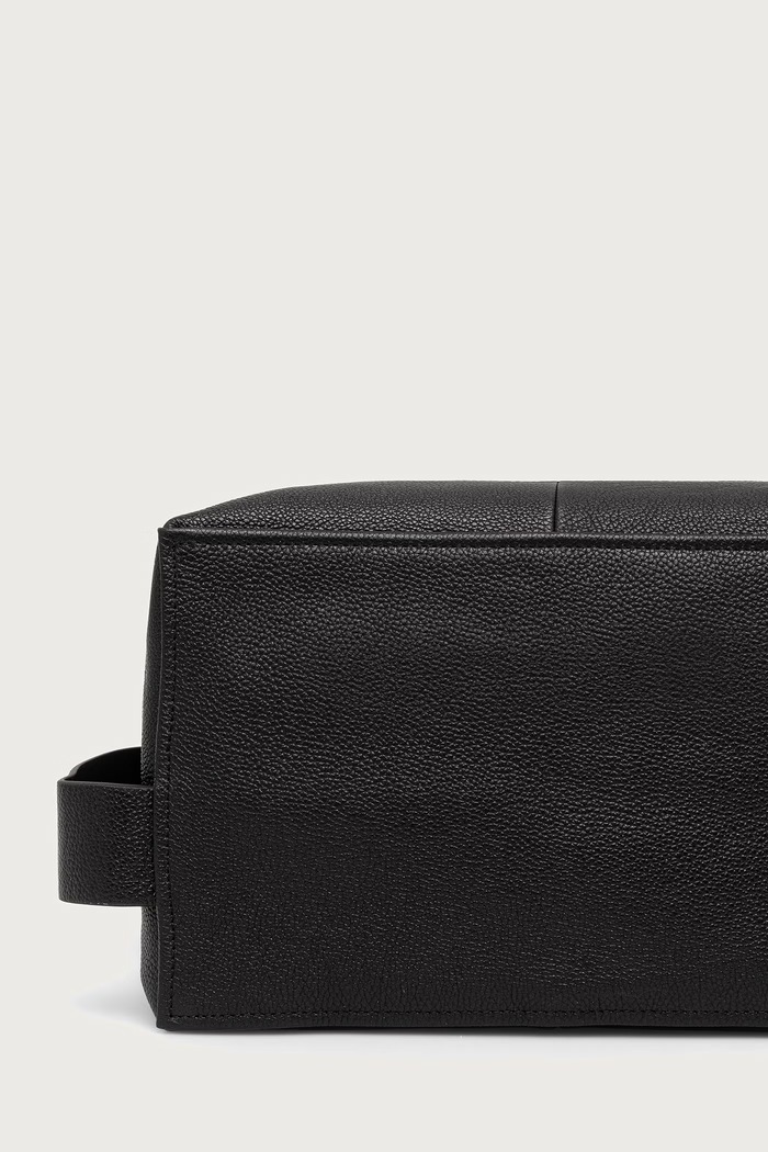 Akcesoria AllSaints Kosmetyczka męska skórzana HAVEN LTHR WASHBAG M202XF czarny