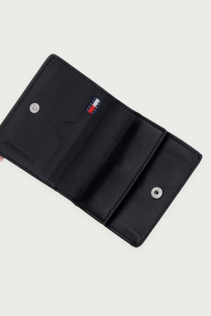 Akcesoria Tommy Jeans portfel RFID męski skórzany AM0AM14629 czarny