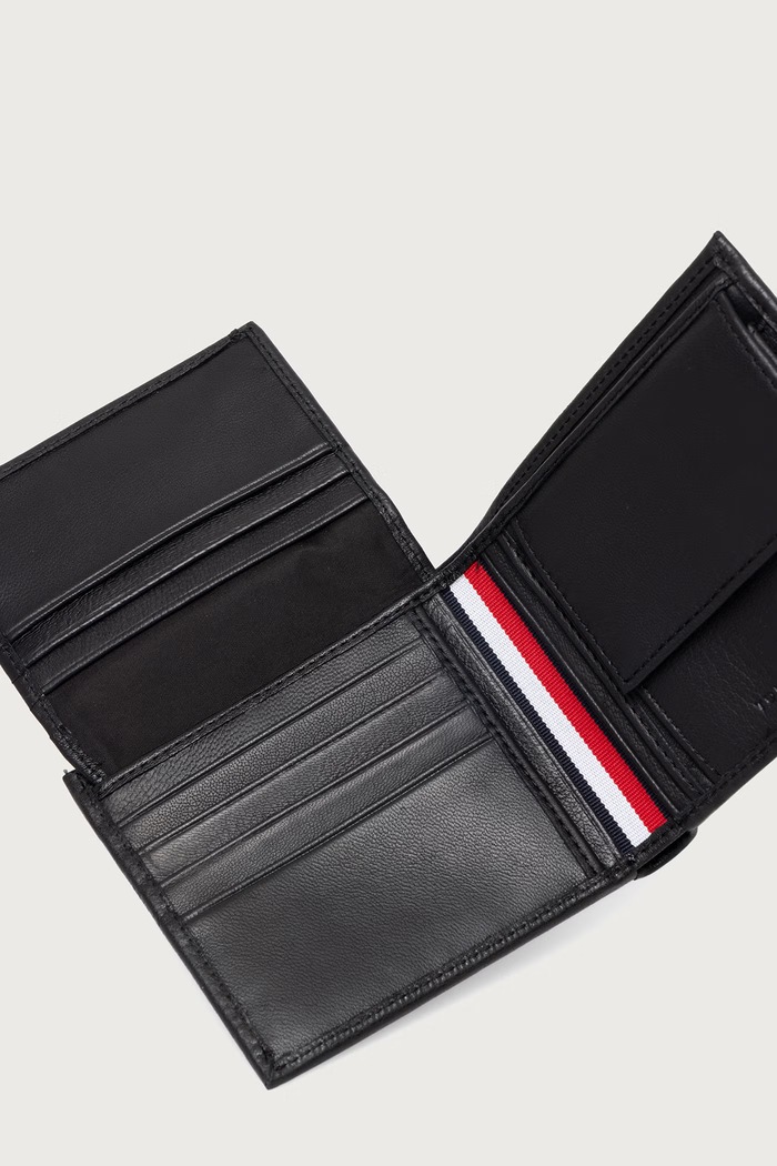 Dodaci Tommy Hilfiger Novčanik za muškarce od kože AM0AM14798 crna